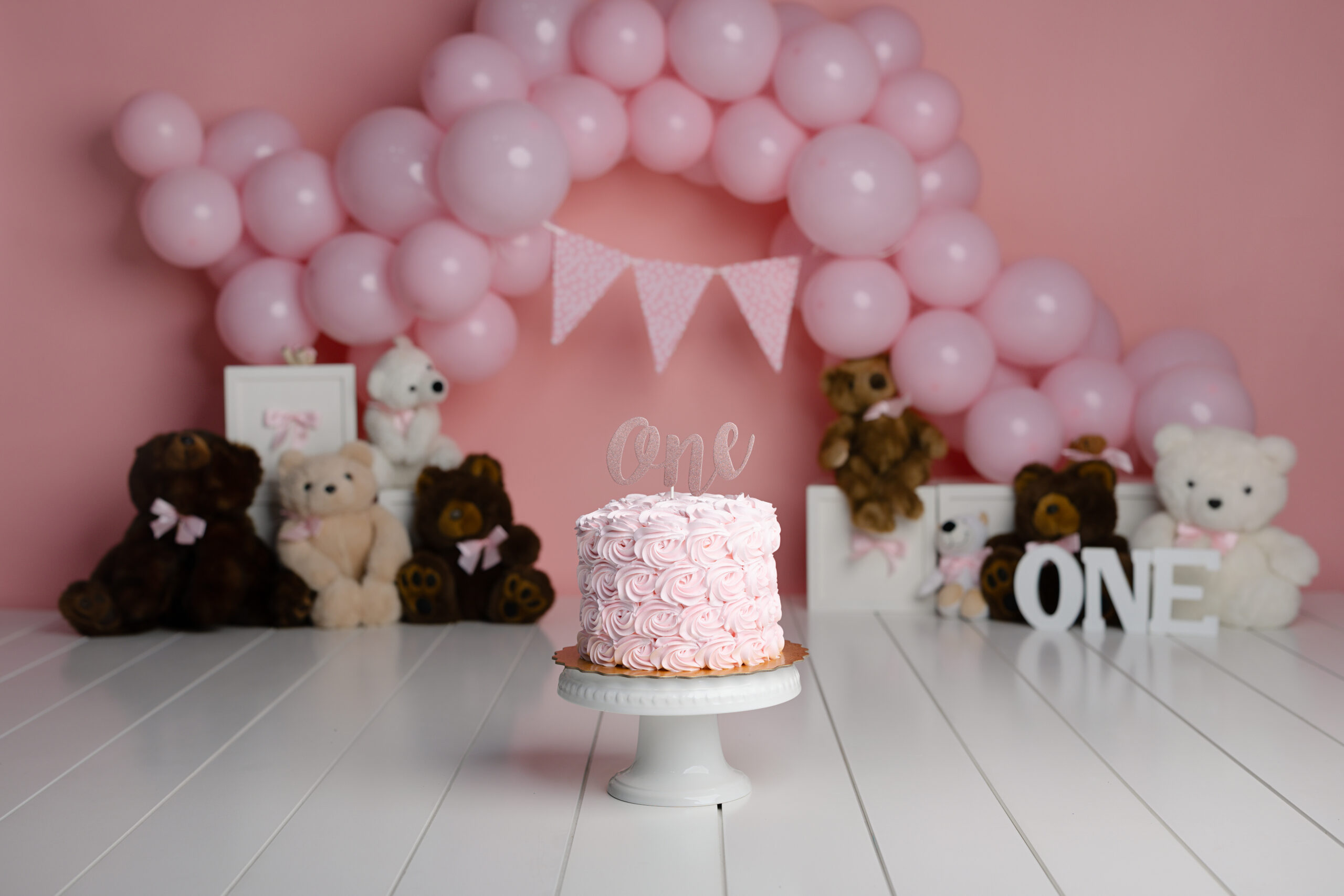 Surrey Cake Smash Photographer